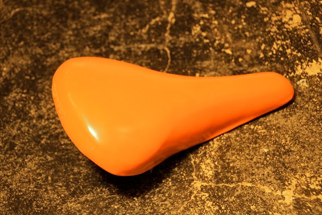 mesinger saddle-orange
