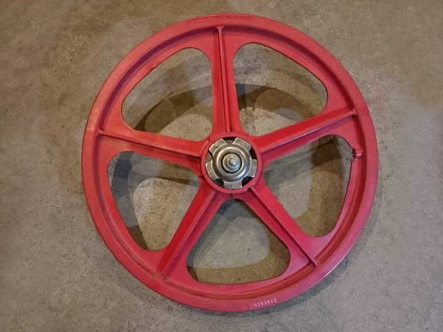 skyway-tuff2-wheel-metal-flange-red